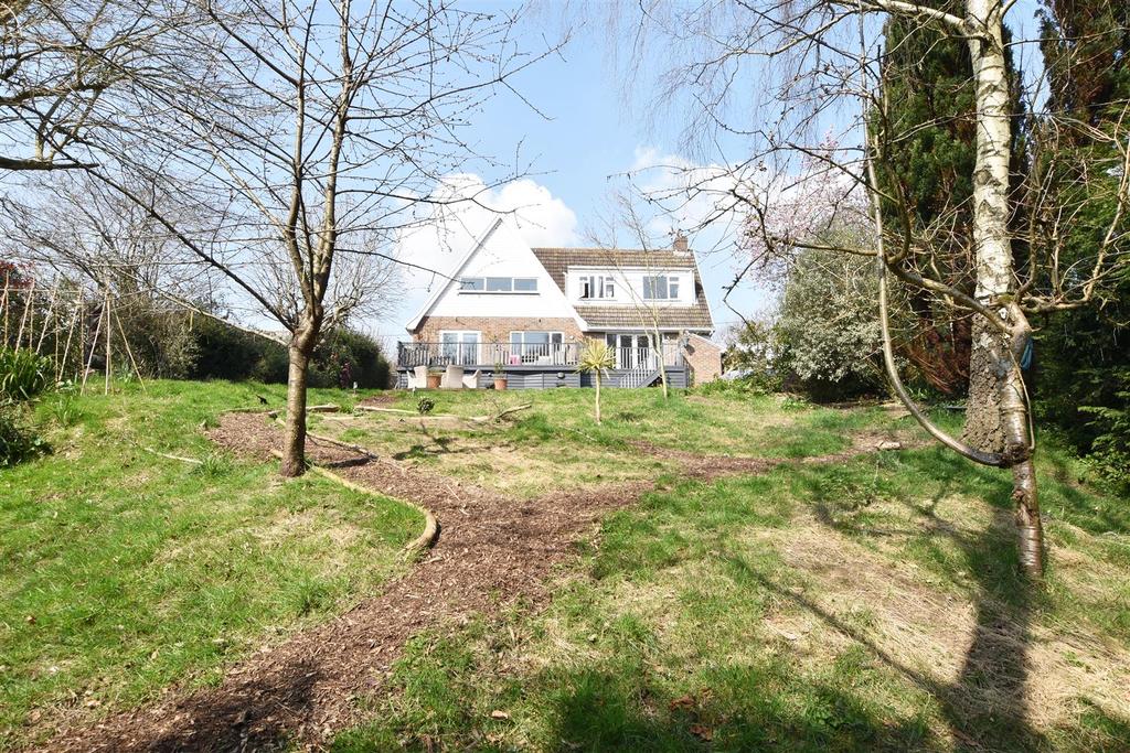 New Cut, Westfield 5 bed detached house for sale £685,000