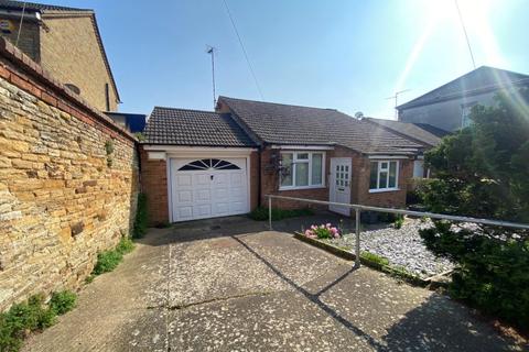 19 Manor Road, Northampton, NN2 6QJ