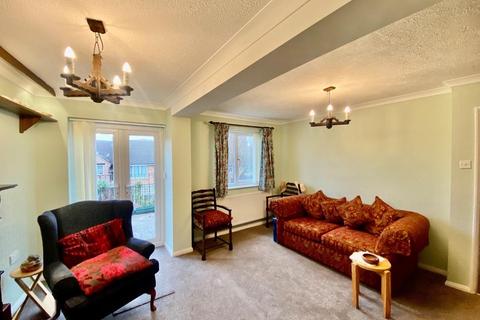 19 Manor Road, Northampton, NN2 6QJ