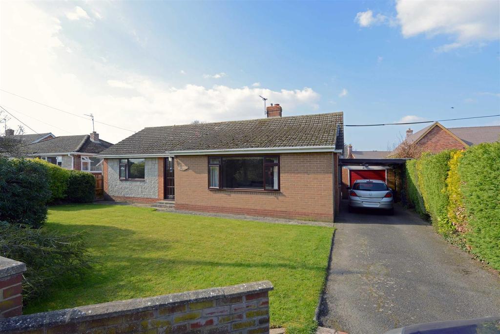 Walford Heath, Baschurch, Shrewsbury 3 bed detached bungalow for sale