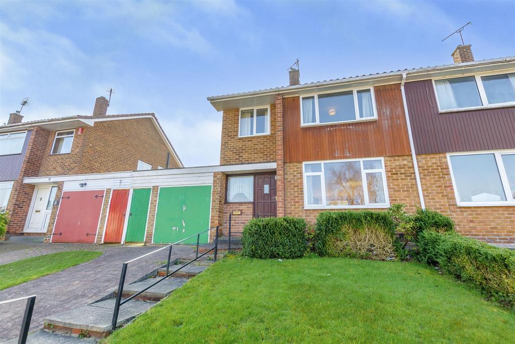 Blenheim Drive, Beeston, Nottingham 3 bed semidetached house £265,000