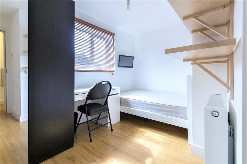 228 Dawlish rd5.jpg