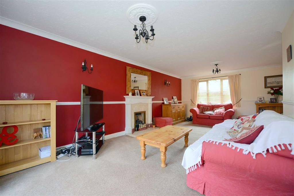 Douglas Way, Redwood Park... 4 bed detached house £429,995