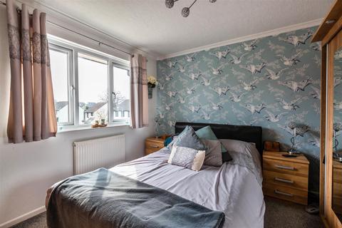 1 Fernworthy Close, Copplestone, Crediton, EX17 5LZ