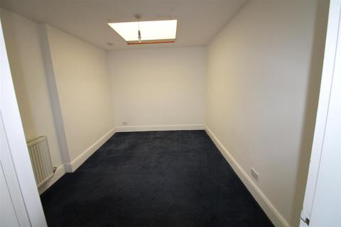 1 bedroom apartment to rent, WICKLOW LODGE, BURTON ROAD, MELTON MOWBRAY