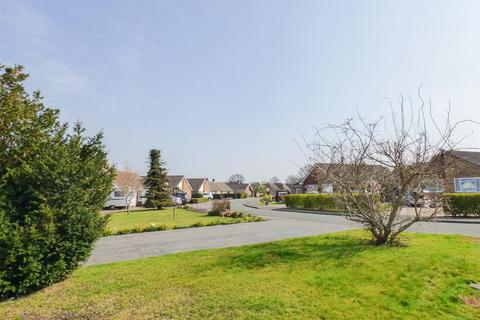19 Birch Close, Longfield, DA3 7LH