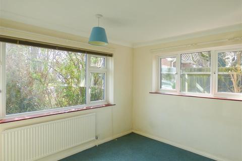19 Birch Close, Longfield, DA3 7LH