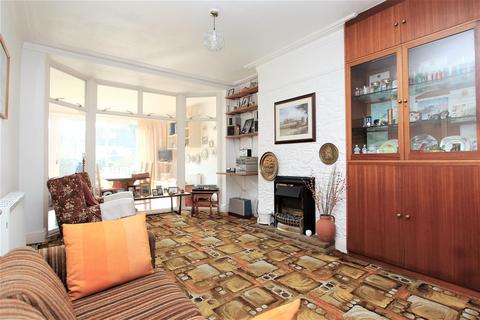 53 Leadale Avenue, London, E4 8AX