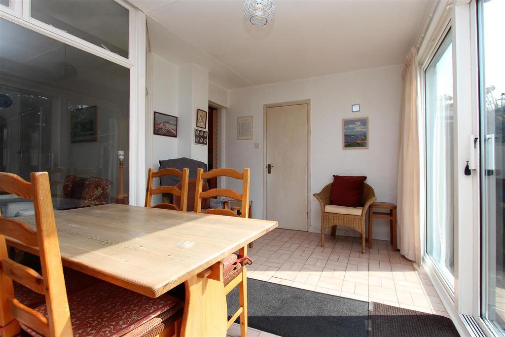 Sun room 3.jpg