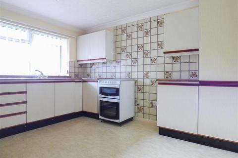 4 Aintree Close, Gravesend, DA12 5AS
