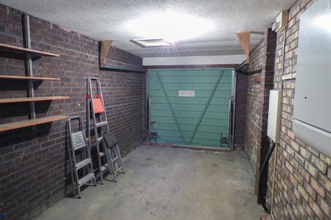 4 Aintree Close, Gravesend, DA12 5AS