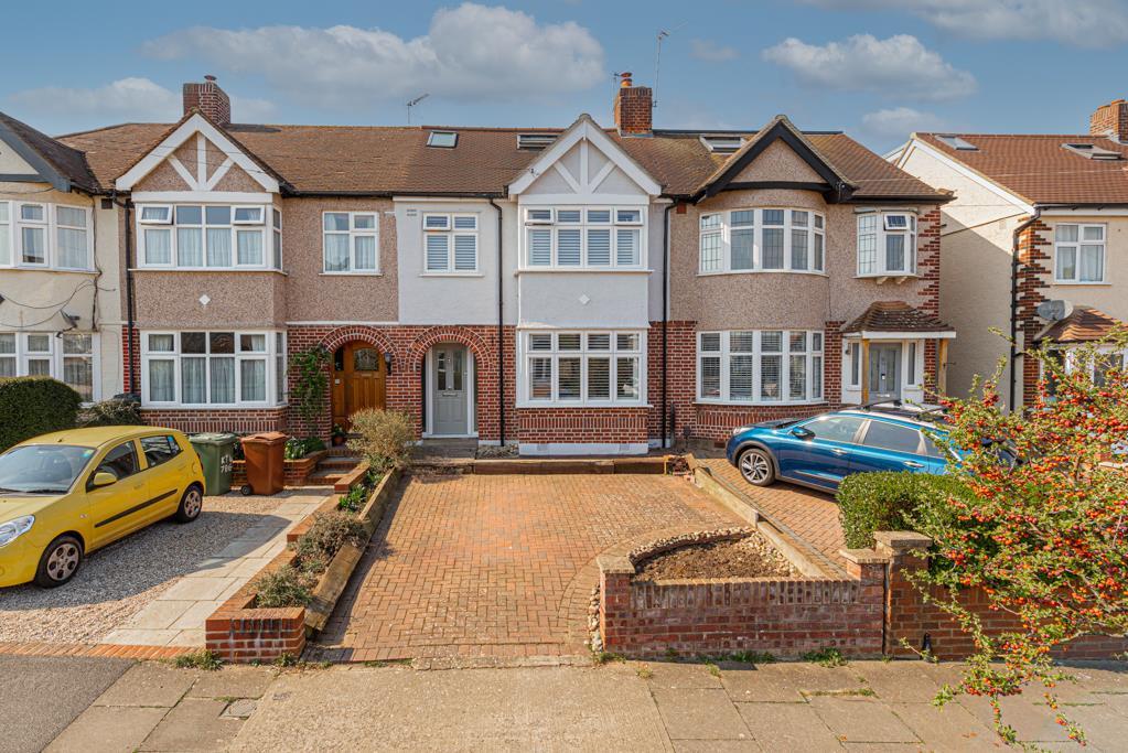 Elmstead Gardens, Worcester Park 4 bed terraced house for sale £665,000