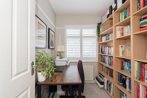 114 Elmstead Gardens, Worcester Park, KT4 7BG