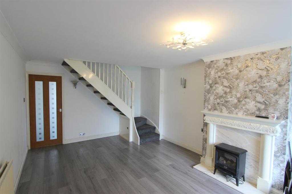Sparrow Hall Drive, Darlington 2 bed house £595 pcm (£137 pw)