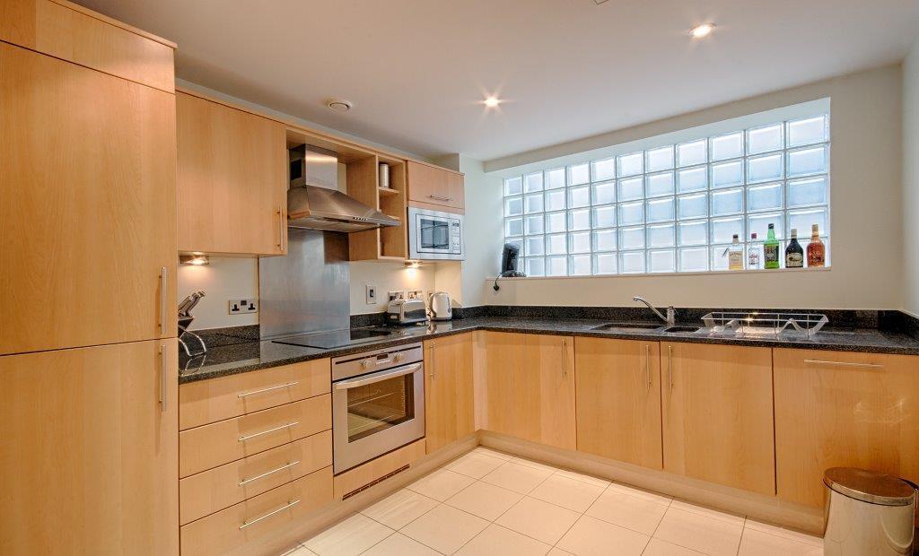 Asquith House, 27 Monck Street... 3 bed flat £4,658 pcm (£1,075 pw)