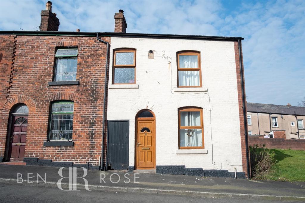 Waterloo Street, Chorley 2 bed end of terrace house for sale £99,995