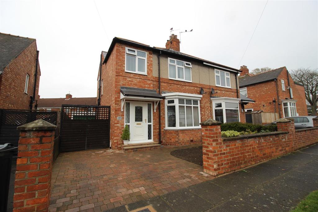 Brinkburn Drive, Darlington 3 bed semidetached house £172,500