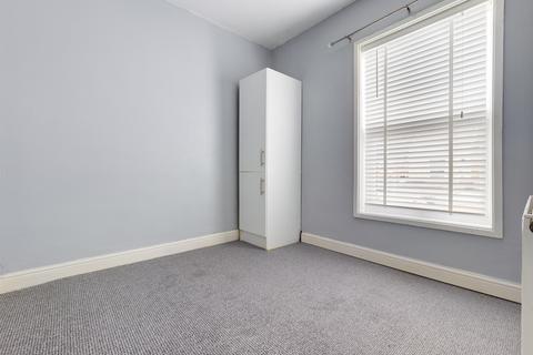 7 Grinton Avenue, Hull, HU5 3SD