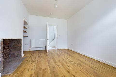 7 Grinton Avenue, Hull, HU5 3SD