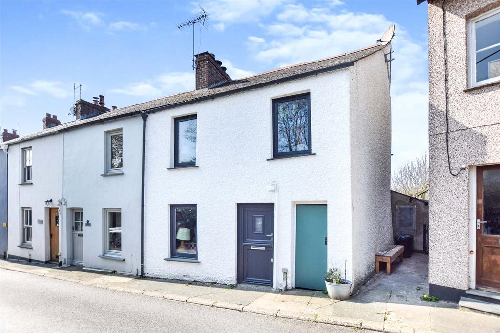 Stratton, Bude 2 bed end of terrace house £325,000