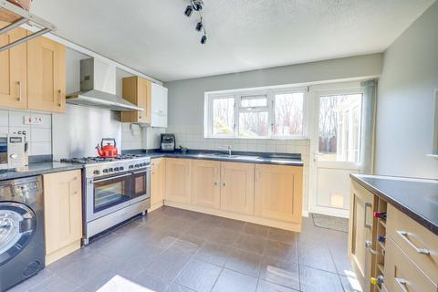 26 Hazelwood, Hockley, SS5 4HP