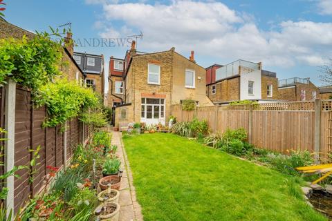 28 Bradley Gardens, London, W13 8HF