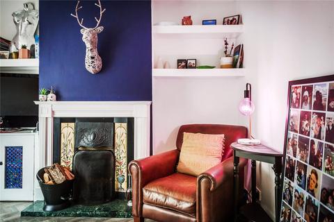 90 Lesbourne Road, Reigate, RH2 7JX