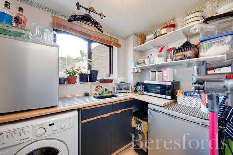 2 Watson Gardens, Harold Wood, Romford, RM3 0WZ
