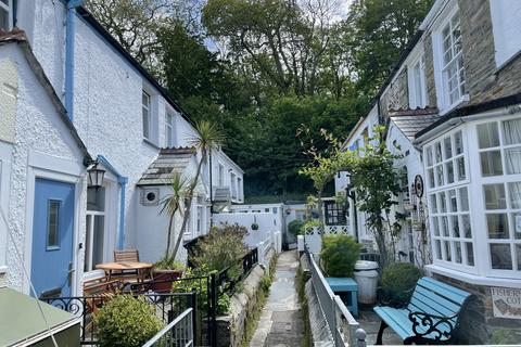 3 Grove Place, Padstow, PL28 8AX