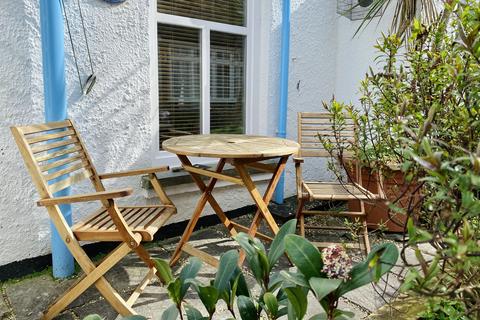 3 Grove Place, Padstow, PL28 8AX