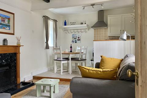 3 Grove Place, Padstow, PL28 8AX