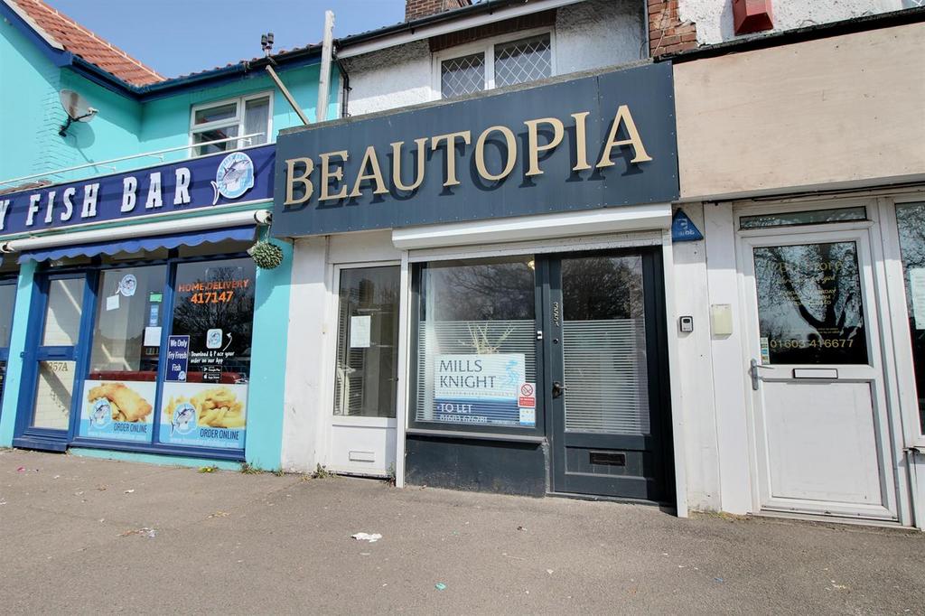 AYLSHAM ROAD, NORWICH Shop £600 pcm (£138 pw)