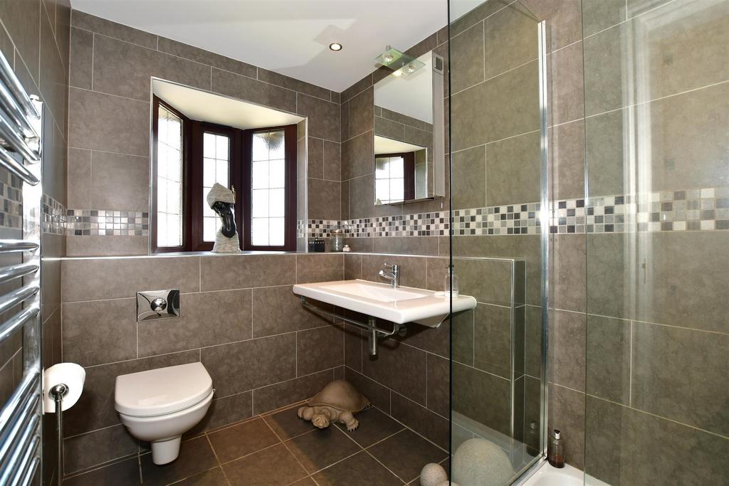 En Suite Shower Room