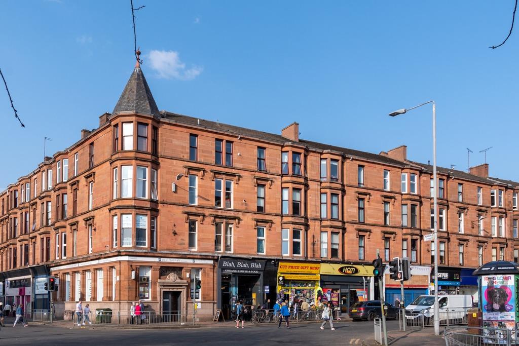 Dumbarton Road, Flat 2/2, Partick, Glasgow, G11 6SQ 1 bed flat - £139,000