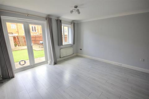 2 bedroom end of terrace house to rent, St Georges Drive, Bournemouth, Bournemouth