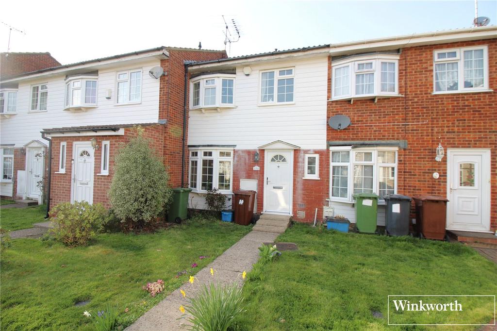 Almond Way, Borehamwood... 3 bed terraced house £1,700 pcm (£392 pw)