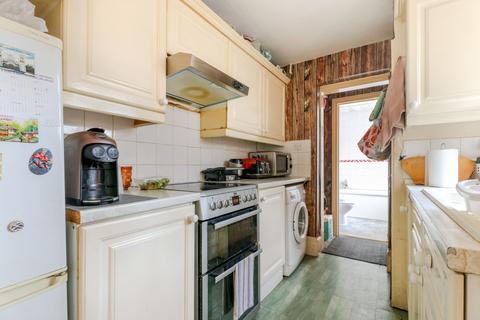 41 Raynton Road, Enfield, EN3 6BP