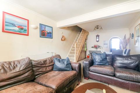 41 Raynton Road, Enfield, EN3 6BP