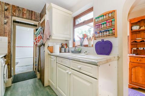 41 Raynton Road, Enfield, EN3 6BP