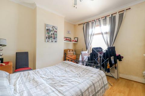 41 Raynton Road, Enfield, EN3 6BP