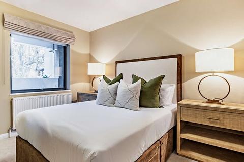 2 bedroom flat to rent, Fulham Road, Chelsea