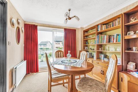 2a Maplehurst Chase, Basingstoke, RG22 4XQ