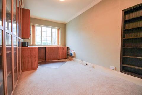 147 Almsford Drive, Harrogate, HG2 8EE