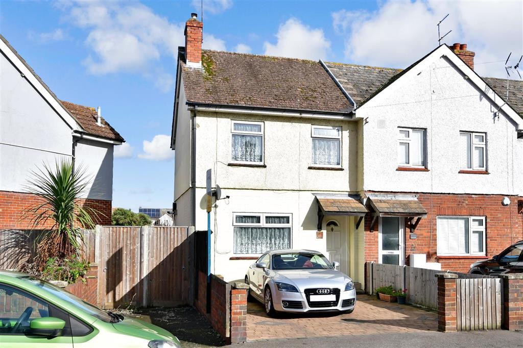 Hamilton Road, Deal, Kent 2 bed end of terrace house £230,000