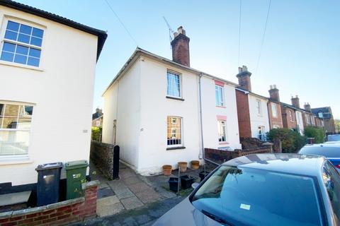 3 bedroom semi-detached house to rent, Markenfield Road, Guildford GU1