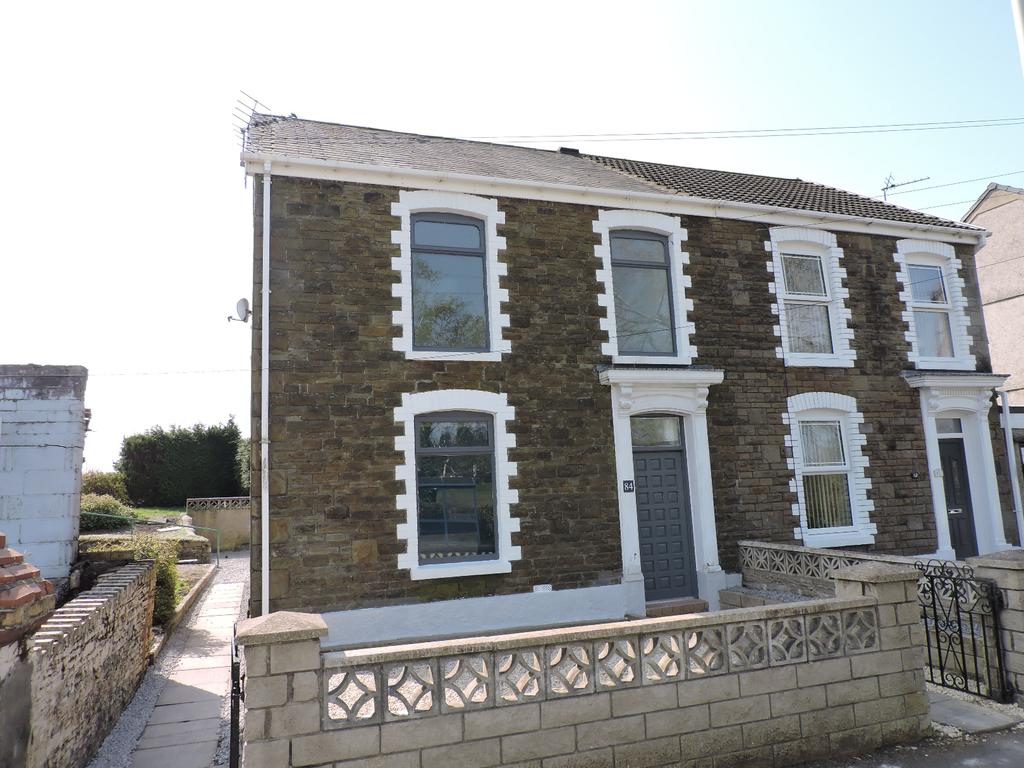 Bolgoed Road, Pontarddulais, Swansea, SA4 4 bed semidetached house £