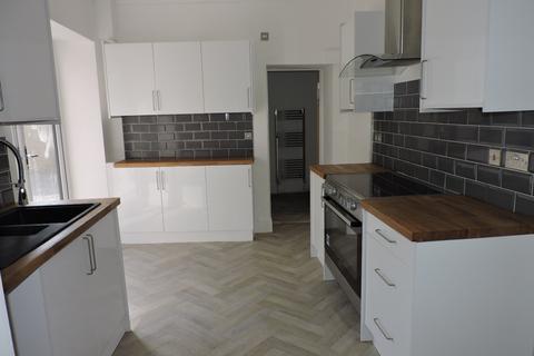 84 Bolgoed Road, Pontarddulais, Swansea, SA4 8JF