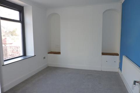 84 Bolgoed Road, Pontarddulais, Swansea, SA4 8JF