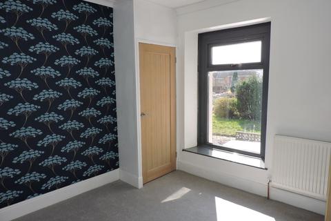 84 Bolgoed Road, Pontarddulais, Swansea, SA4 8JF