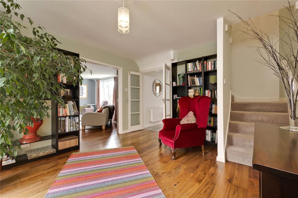Claremont Avenue, Esher, Surrey, KT10 5 bed detached house £1,995,000